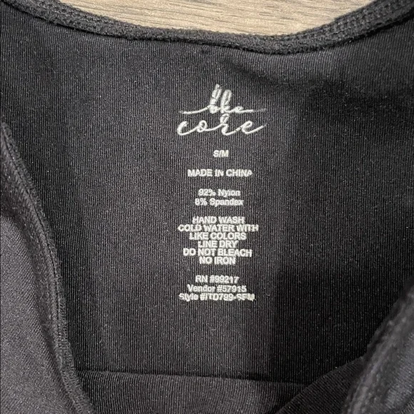 Black Sleeveless Tank Top - Picture 2 of 2